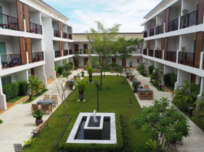  Crystal Lamai Hotel  Ламаи Бич